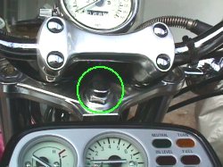 Description : http://maxijoe.free.fr/Furbur/Steering_head_nut.jpg